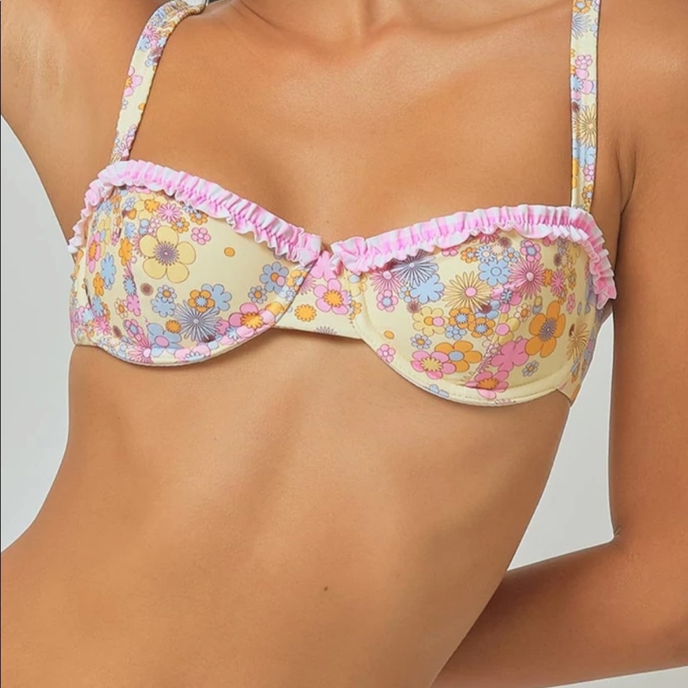 Sexy blackbough bikini